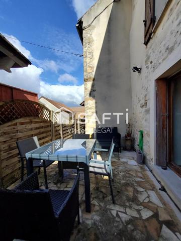 Maison en pierre, gare 10mn, 4 chambres