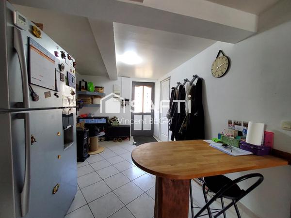 Maison en pierre, gare 10mn, 4 chambres