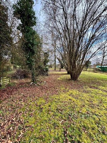 Terrain à Batir à vendre à Damparis dans le Jura (39500), ref : 39034-888