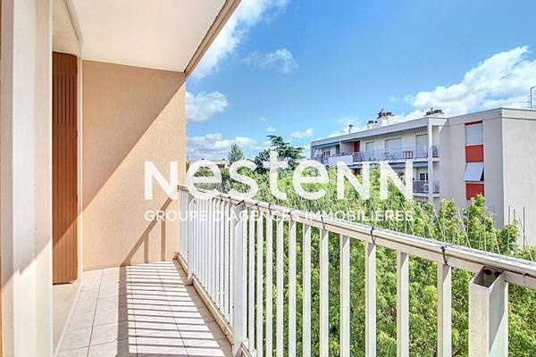 Grand Appartement T5 4 chambres à rénover en dernier étage avec Balcon Cave et Garage Glycines Picasso - 69500 BRON