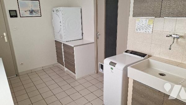 Saint-Dizier grande maison avec local commercial indépendant