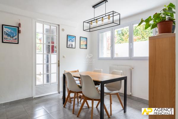 Maison - 3 chambres - St nicolas 680 000 € **  - Référence  4742