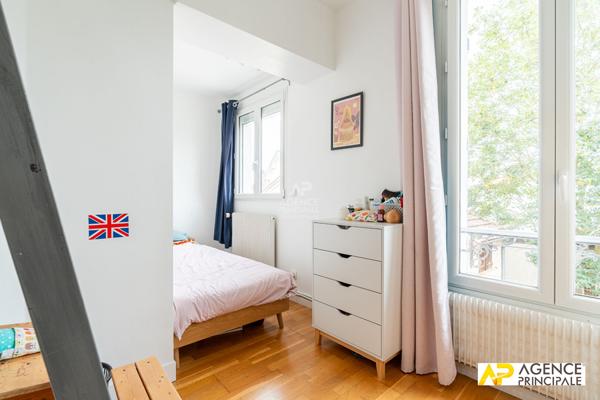 Maison - 3 chambres - St nicolas 680 000 € **  - Référence  4742