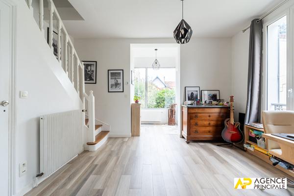 Maison - 3 chambres - St nicolas 680 000 € **  - Référence  4742