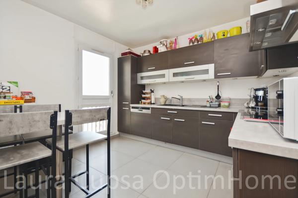 15 MIN RER B BOURG LA REINE - L'HAY LES ROSES - 4 PIECES - 81,13 M² - CAVE ET PLACE DE PARKING