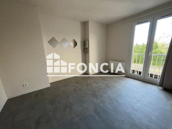 Location Appartement 2 pièces 46.72 m² - 62 AVENUE DU GENERAL DE GAULLE Pontault Combault 77340