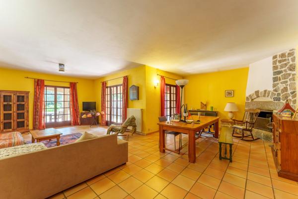 Vente Maison de luxe Pérols 7 Pièces 225 m²