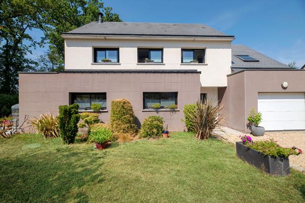 Maison T7 à vendre GUICHEN - 174 m² (réf : GLH26573E)
