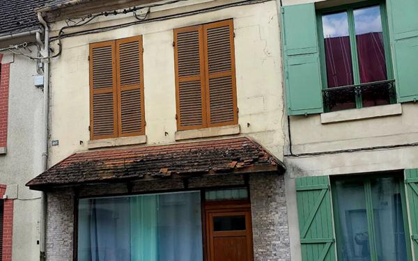 Maison à vendre    7 pièces •  Fère-en-Tardenois