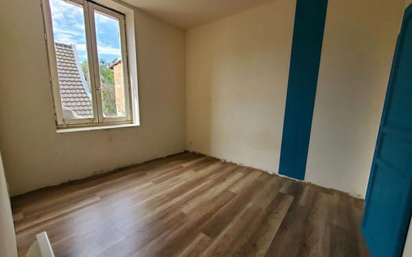 Maison à vendre    7 pièces •  Fère-en-Tardenois