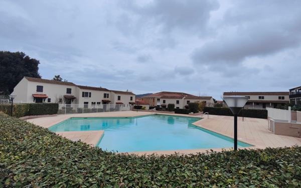 Appartement à louer    1 pièce •  La Seyne-sur-Mer