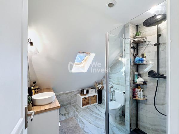 Maison familiale 5 pièces de 2005 – DPE C & pompe à chaleur