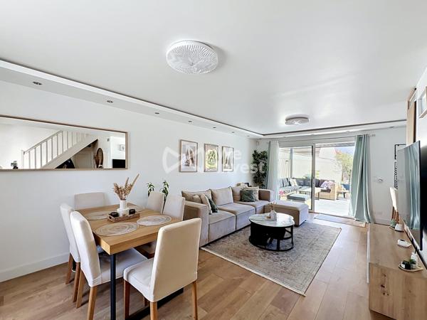 Maison familiale 5 pièces de 2005 – DPE C & pompe à chaleur