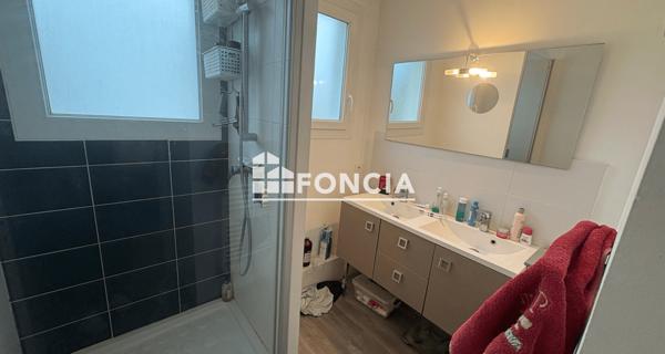 Location Appartement meublé 4 pièces 74.6 m² - Royan 17200