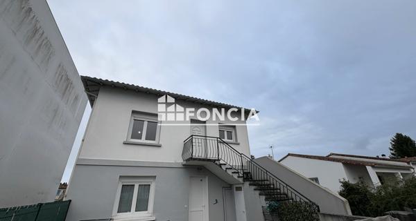Location Appartement meublé 4 pièces 74.6 m² - Royan 17200