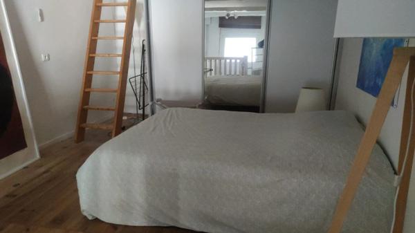 RARE......UNE MAISON: 2 APPARTEMENTS.