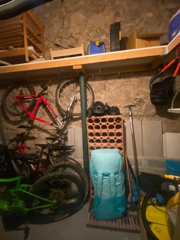 RARE......UNE MAISON: 2 APPARTEMENTS.