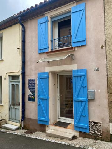 RARE......UNE MAISON: 2 APPARTEMENTS.