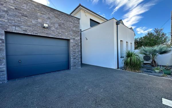 Maison à vendre    5 pièces • 170 m2 Le Bouscat