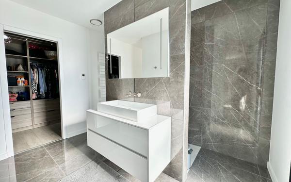 Maison à vendre    5 pièces • 170 m2 Le Bouscat