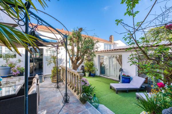 Vente Maison de luxe Saint-Denis-d'Oléron 6 Pièces 250 m²