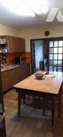 BASSOUES, ancienne ferme et dépendance 44 hectares avec 2 étangs.