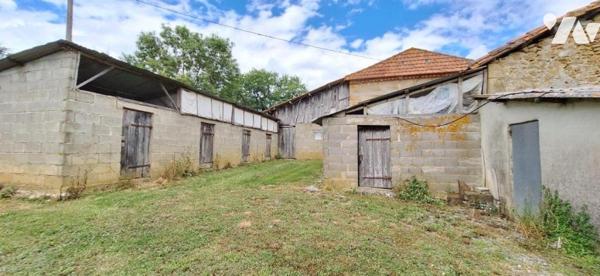 BASSOUES, ancienne ferme et dépendance 44 hectares avec 2 étangs.