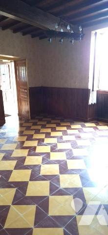 BASSOUES, ancienne ferme et dépendance 44 hectares avec 2 étangs.