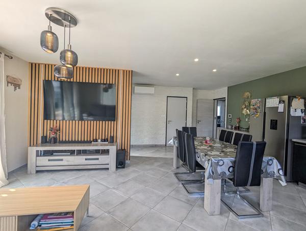 Maison récente de 2023 à vendre à Challans avec garage et terrain de 410 m²