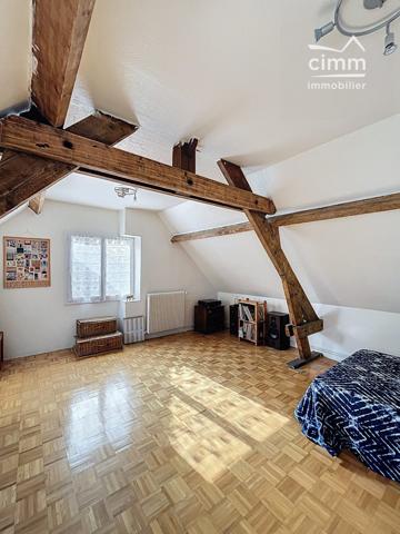 Maison familiale 5 chambres – Amilly Les Goths