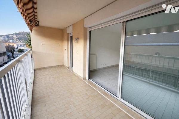 NICE - VAUBAN/ST ROCH APPARTEMENT T3/77M² AVEC PARKING