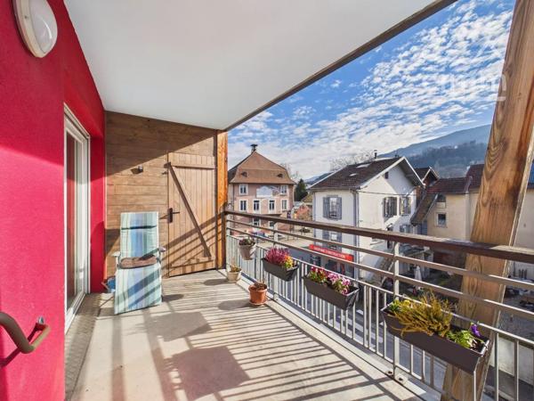En exclusivité – Sous Compromis - Appartement T3 de 68m2 idéal jeune couple ou retraités, centre-ville Pontcharra.