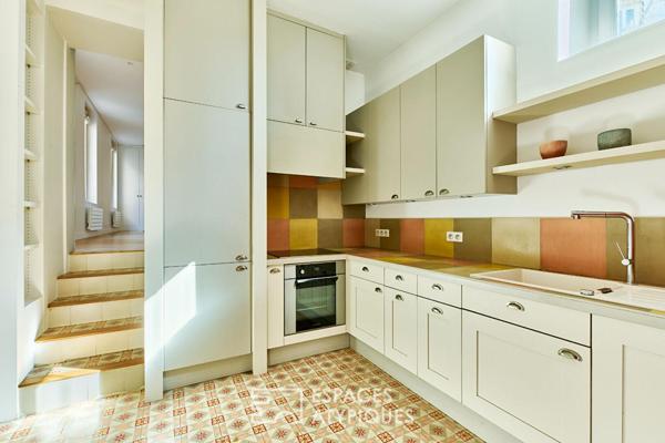 Ancienne boutique réhabilitée en appartement au coeur de Montmartre