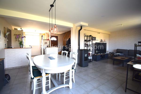 Pavillon 4 chambres sur terrain de 810m2