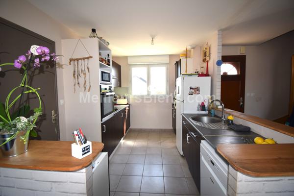 Pavillon 4 chambres sur terrain de 810m2