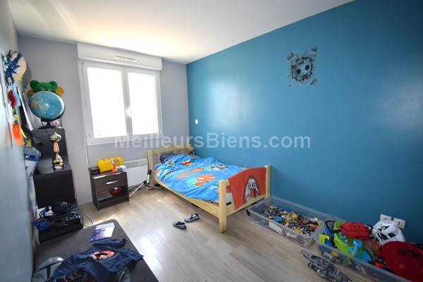 Pavillon 4 chambres sur terrain de 810m2