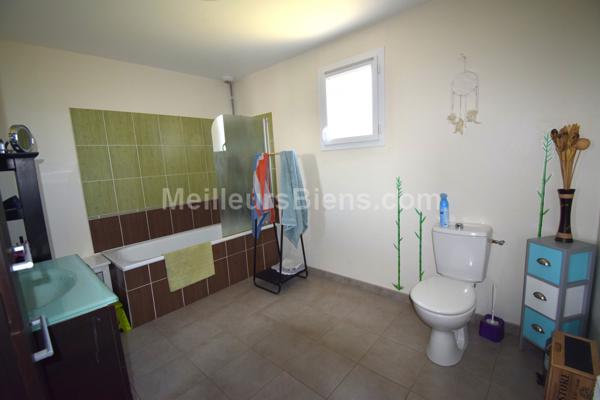 Pavillon 4 chambres sur terrain de 810m2