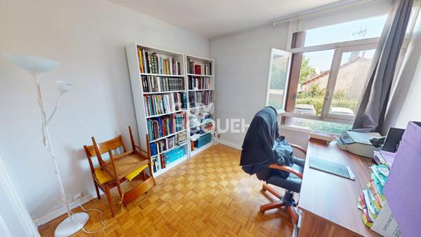 MAIRIE-À vendre : Charmant appartement de 3 pièces aux Pavillons sous Bois !