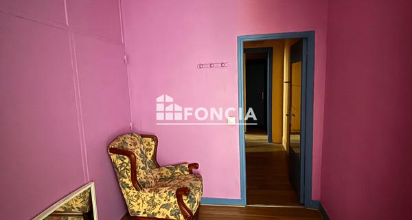 Location Local commercial 3 pièces 55.44 m² - Paris 75010