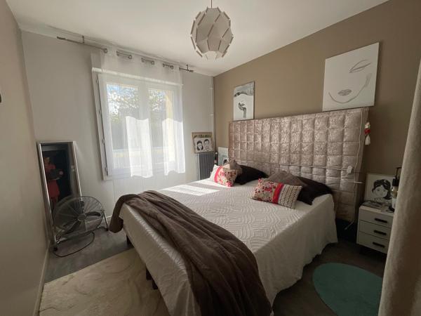 Maison de plain-pied lumineuse avec garage – À découvrir sans tarder !