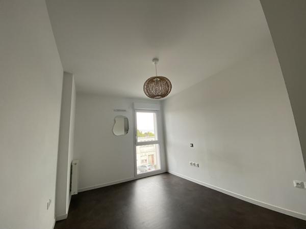 APPARTEMENT T3 ,  
Nantes 44000