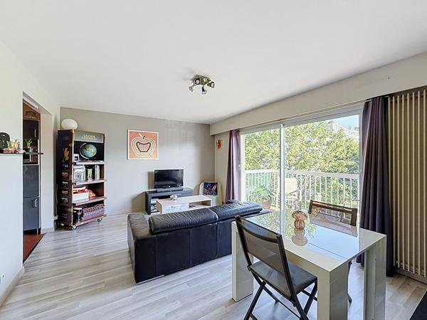 Appartement Coeur de Ville de Meaux - 1 chambre - balcon - 1 cave - 1 place de stationnement