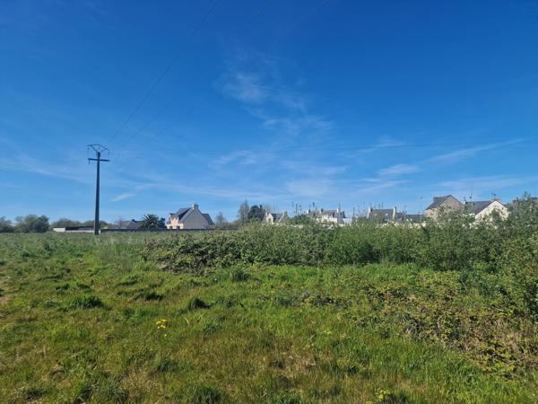 TERRAIN À BÂTIR - VIABILISÉ - 574 m2 - LIBRE CONSTRUCTEUR