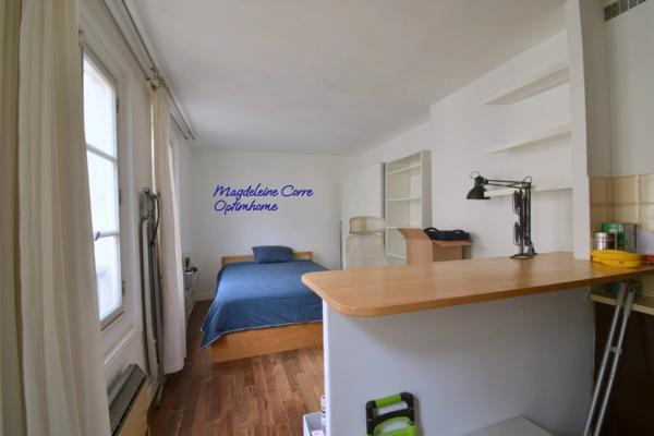 Proximité Place des Vosges - Studio lumineux au calme – Cour pavée