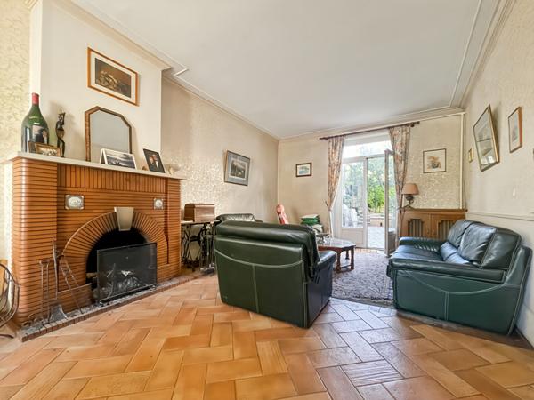 MAISON DE VILLE EN CENTRE-VILLE HISTORIQUE