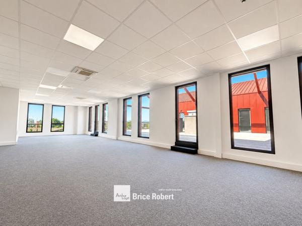 Bureaux à louer à Dardilly avec terrasses privatives en Techlid