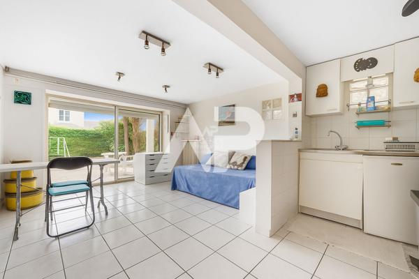 SEVRES CROIX BOSSET- MAISON FAMILIALE 1 245 000 € **  - Référence  680-S