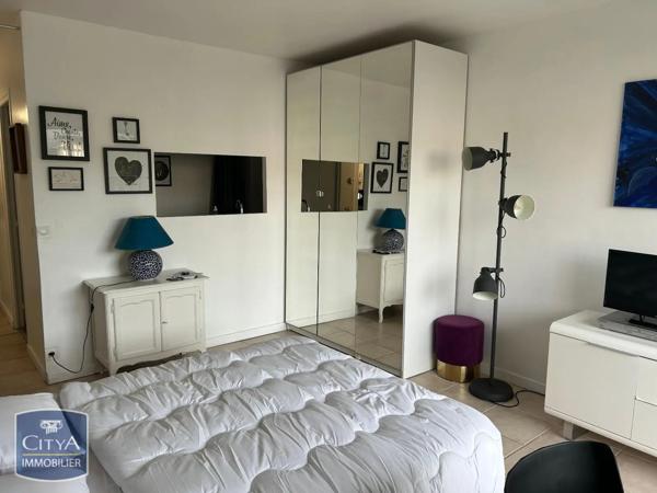 Appartement à louer 1 pièce 27.1m²