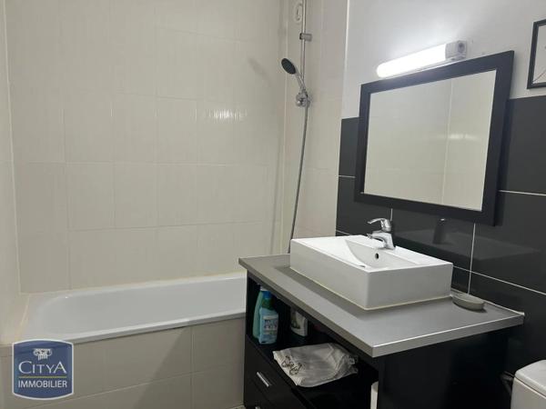 Appartement à louer 1 pièce 27.1m²