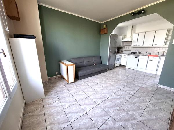 T2 MEUBLE PLEIN DE CHARME !!!